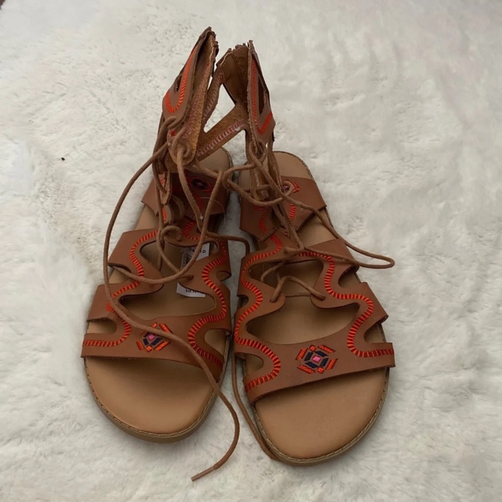 Sandals - Picture 3 of 4
